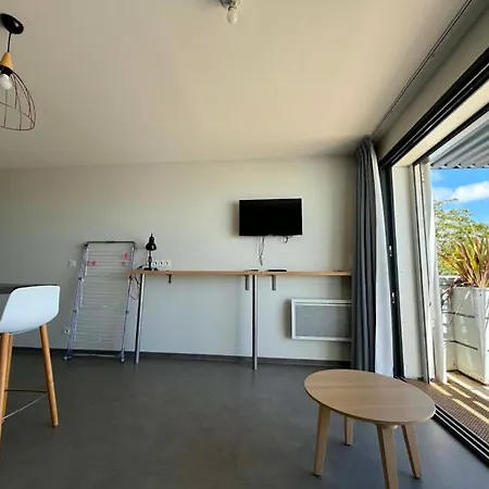 6 Pers Avec Balcon, Piscine Et Acces Direct A - Fr-1-194-195 * La Tranche-sur-Mer