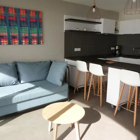 Apartman 6 Pers Avec Balcon, Piscine Et Acces Direct A - Fr-1-194-195 La Tranche-sur-Mer