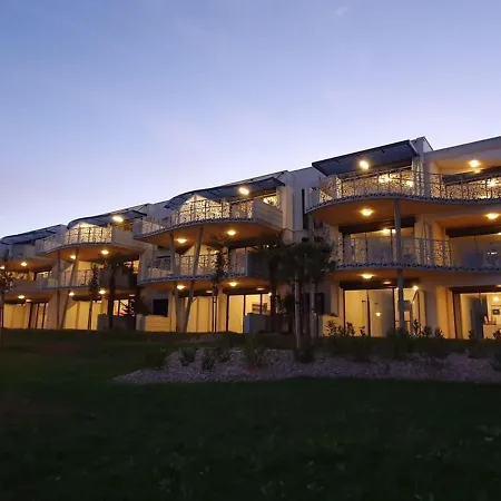 6 Pers Avec Balcon, Piscine Et Acces Direct A - Fr-1-194-195 Apartment