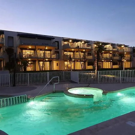 6 Pers Avec Balcon, Piscine Et Acces Direct A - Fr-1-194-195 Apartment La Tranche-sur-Mer