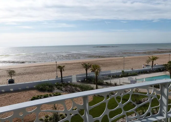 6 Pers Avec Balcon, Piscine Et Accès Direct à - Fr-1-194-195 Appartamento La Tranche-sur-Mer