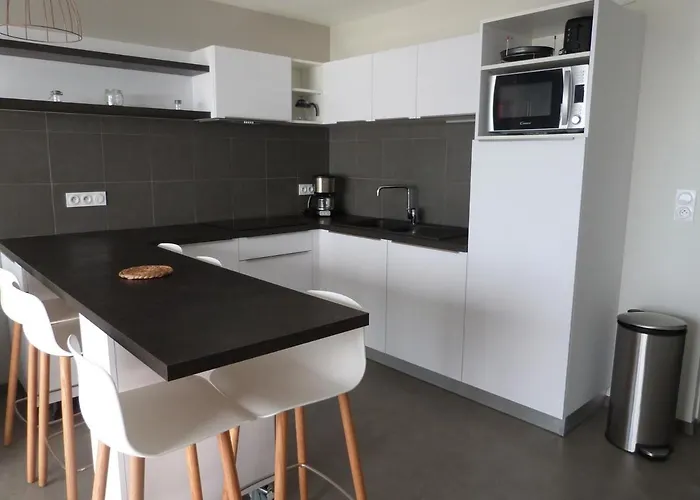 6 Pers Avec Balcon, Piscine Et Accès Direct à - Fr-1-194-195